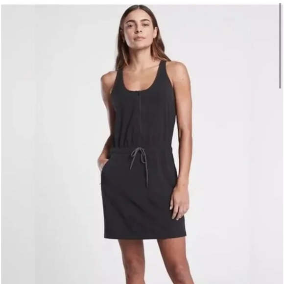Athleta Dresses & Skirts - Athleta Expedition Skort Dress Size 2